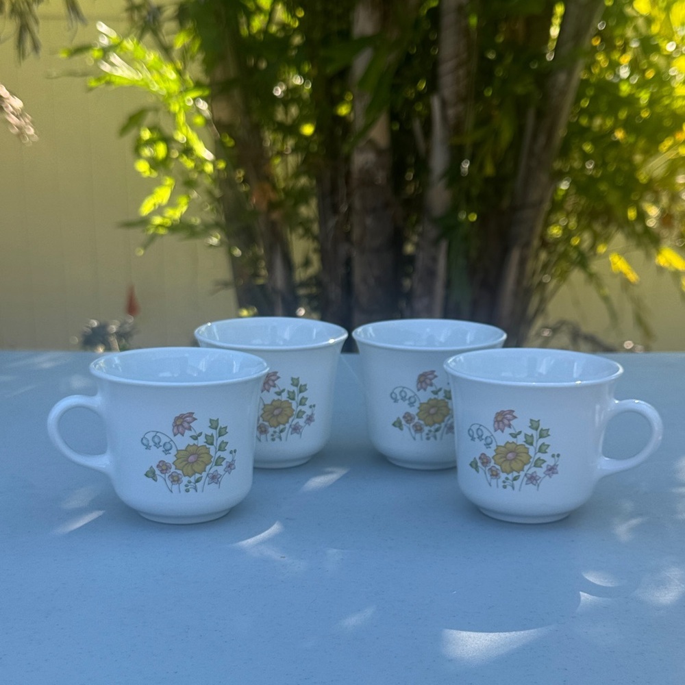 Vintage Corelle Spring Meadow Coffee Cups, Set of 4